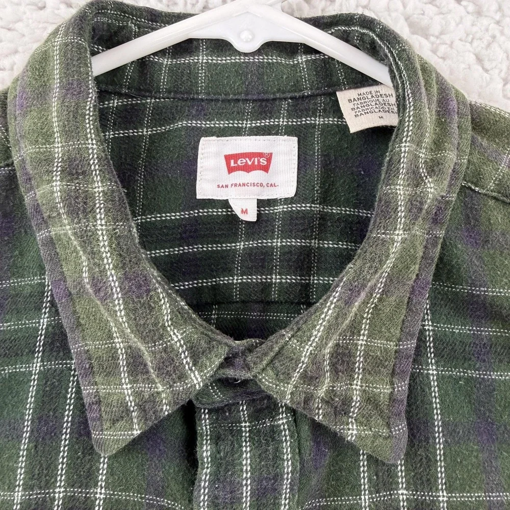 Levi's Shirt Mens Medium Green Plaid Flannel Long Sleeve Button Up Casual